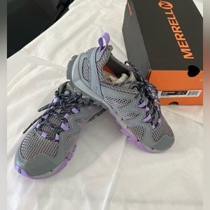 Brand New Merrell Women’s Performance Wet Grip Shoes Purple Rose Size 8 1/2